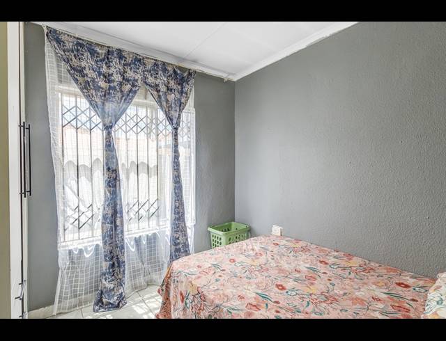 3 BEDROOM FREEHOLD FOR SALE IN COSMO CITY